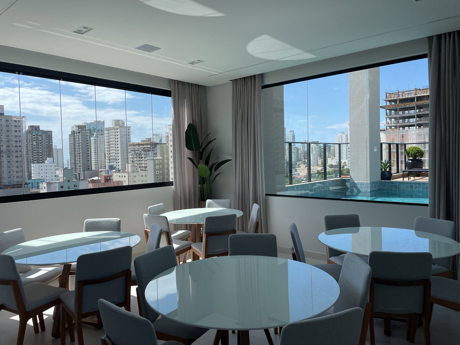 AMSTERDÃ — Render 9