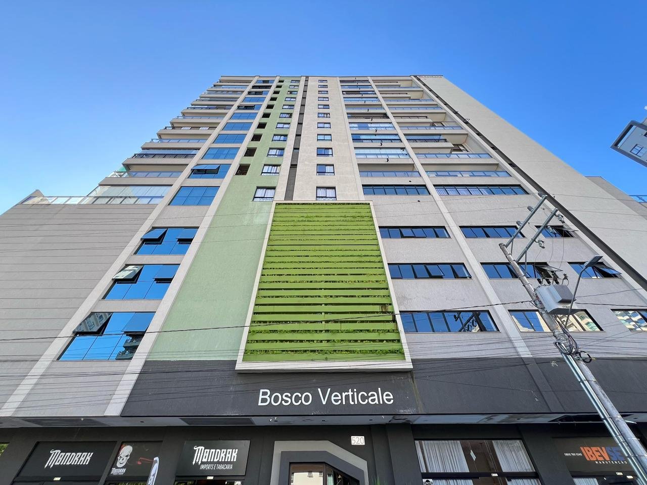 Apartamento 1 suíte no Bosco Verticale — Meia Praia, Itapema SC