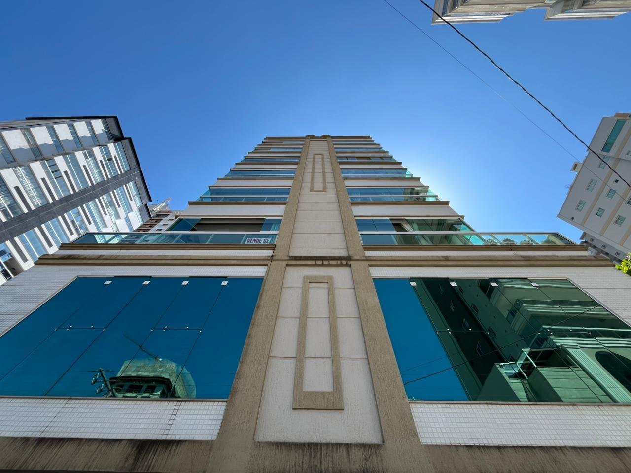 Apartamento 1 suíte no Elegance — Meia Praia, Itapema SC