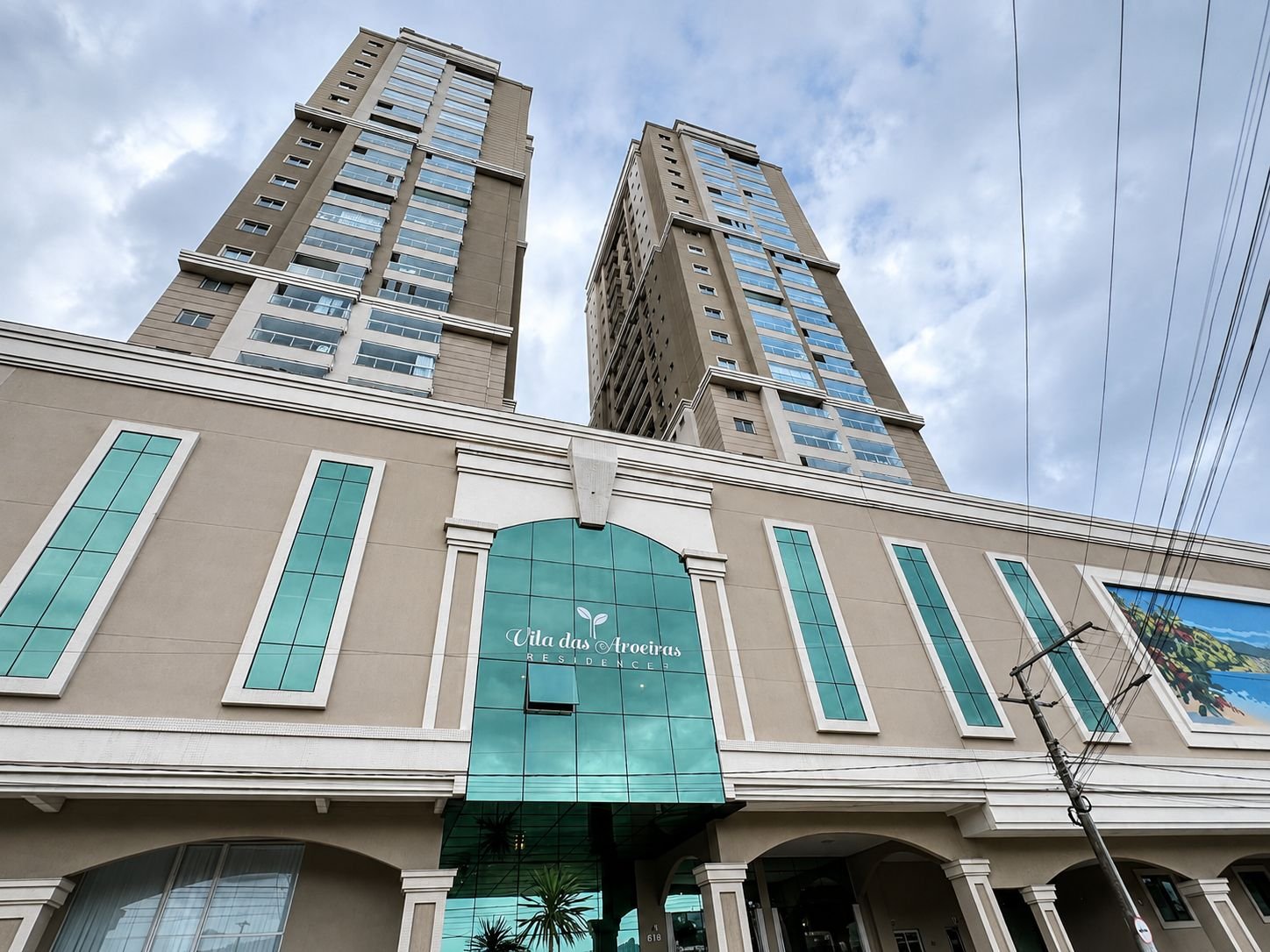 Apartamento 1 suíte no Vila das Aroeiras — Meia Praia, Itapema SC