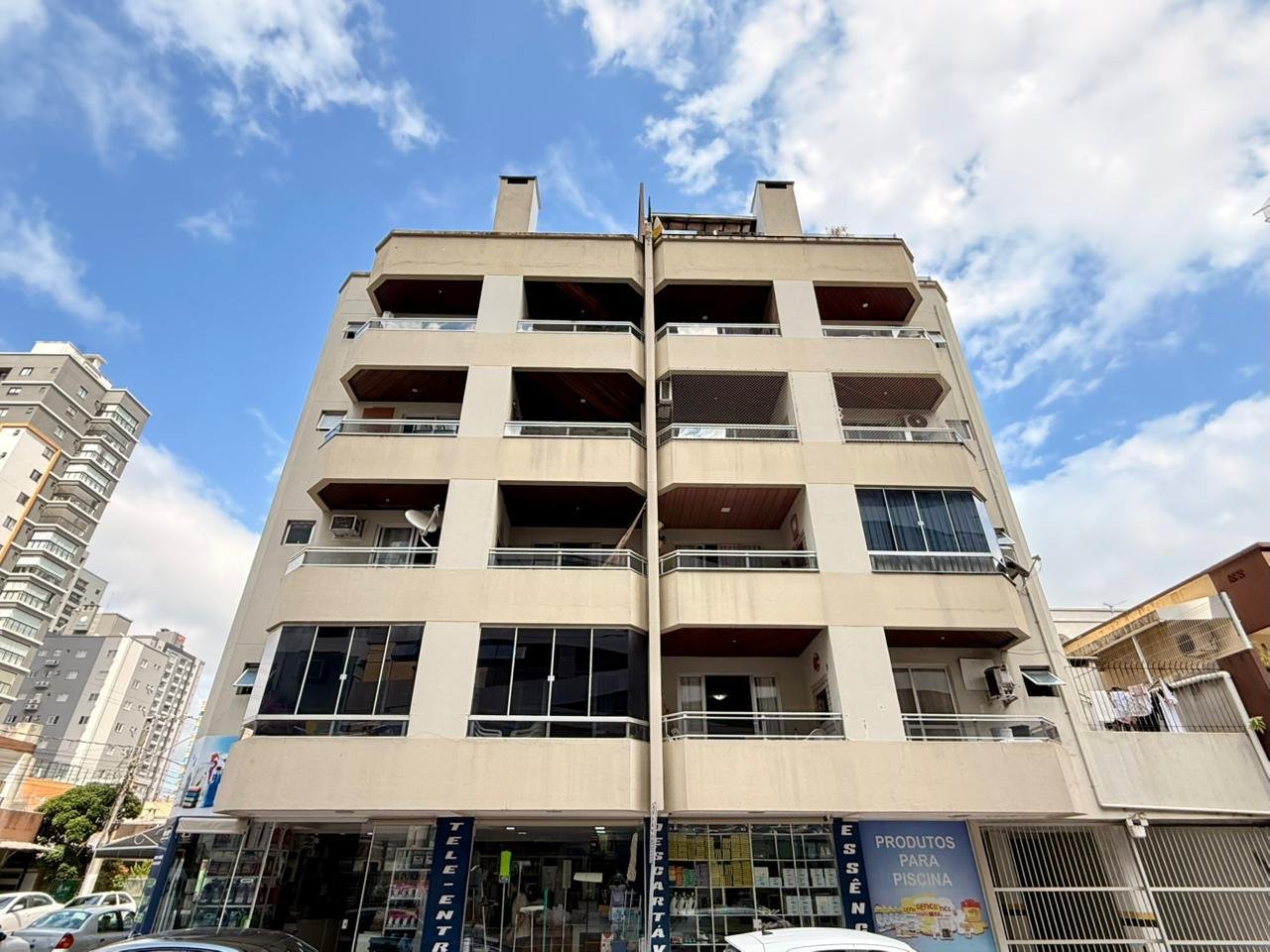 Apartamento 2 dormitórios no Isabel Cristina — Meia Praia, Itapema SC
