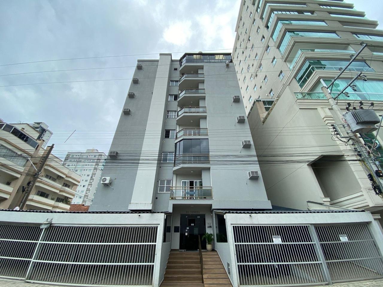 Apartamento 2 dormitórios no Veneza — Meia Praia, Itapema SC