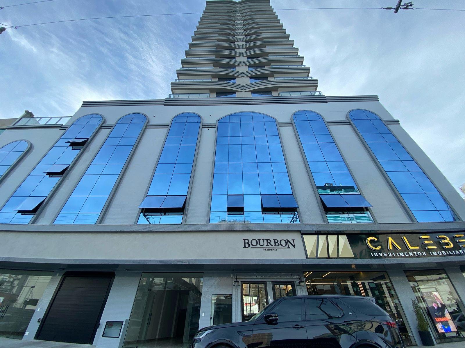 Apartamento 2 suítes no Bourbon — Meia Praia, Itapema SC