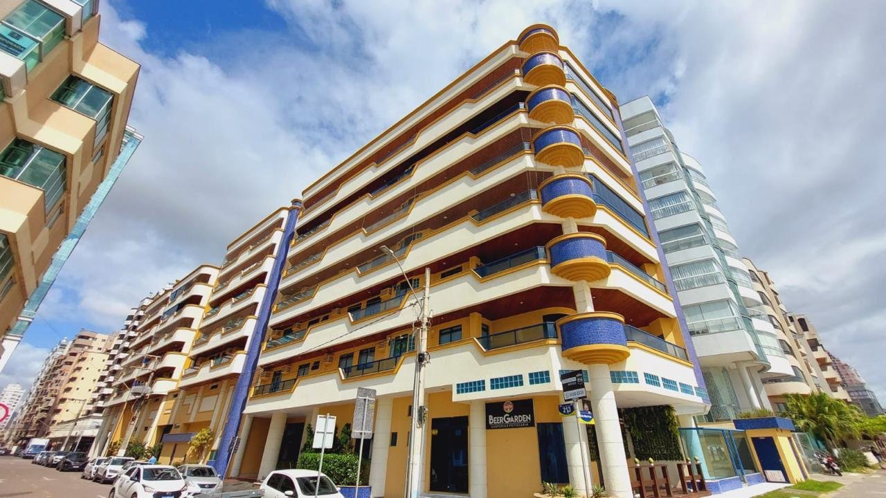 Apartamento 2 suítes no Center Lorenz I — Meia Praia, Itapema SC