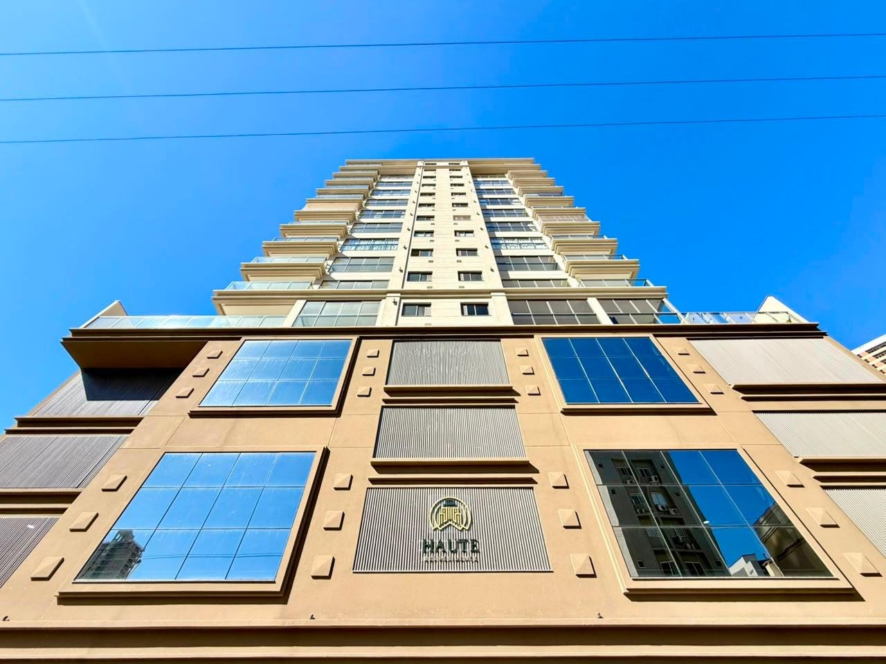 Apartamento 2 suítes no Haute Les — Meia Praia, Itapema SC