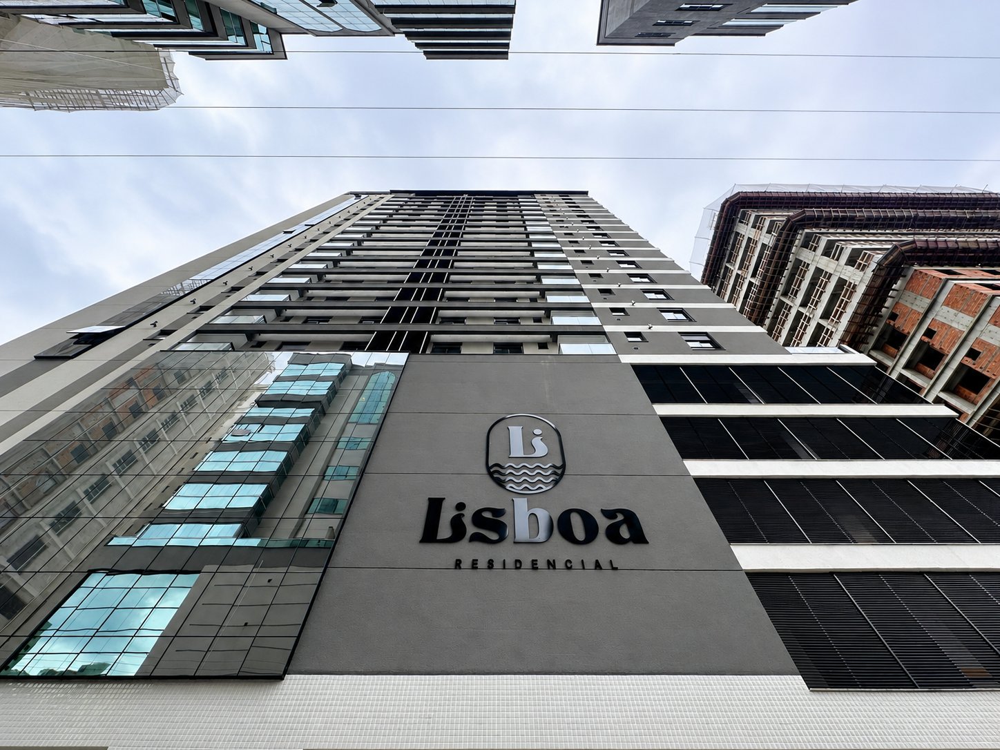 Apartamento 2 suítes no Lisboa — Morretes, Itapema SC