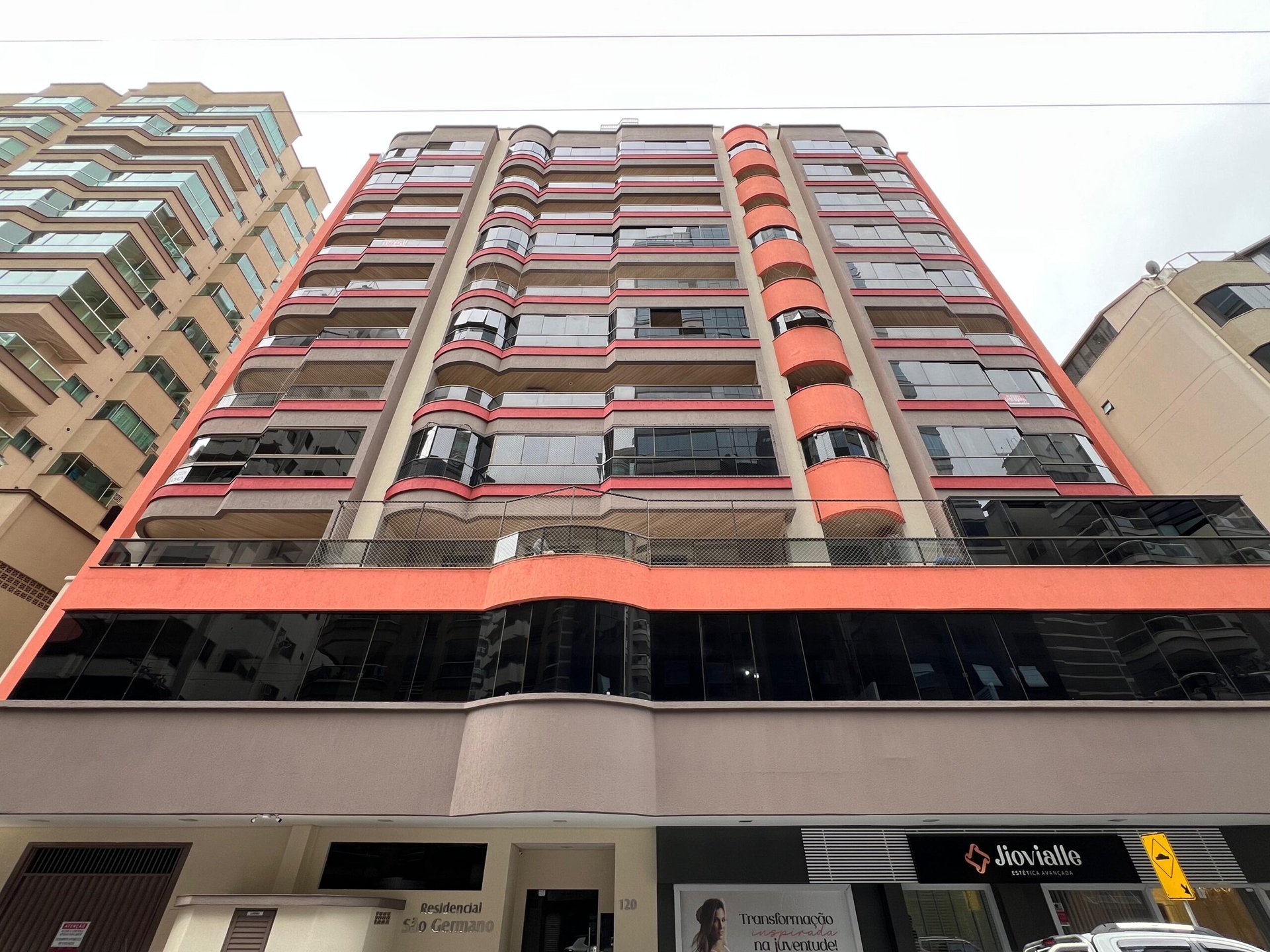 Apartamento 2 suítes no São Germano — Meia Praia, Itapema SC