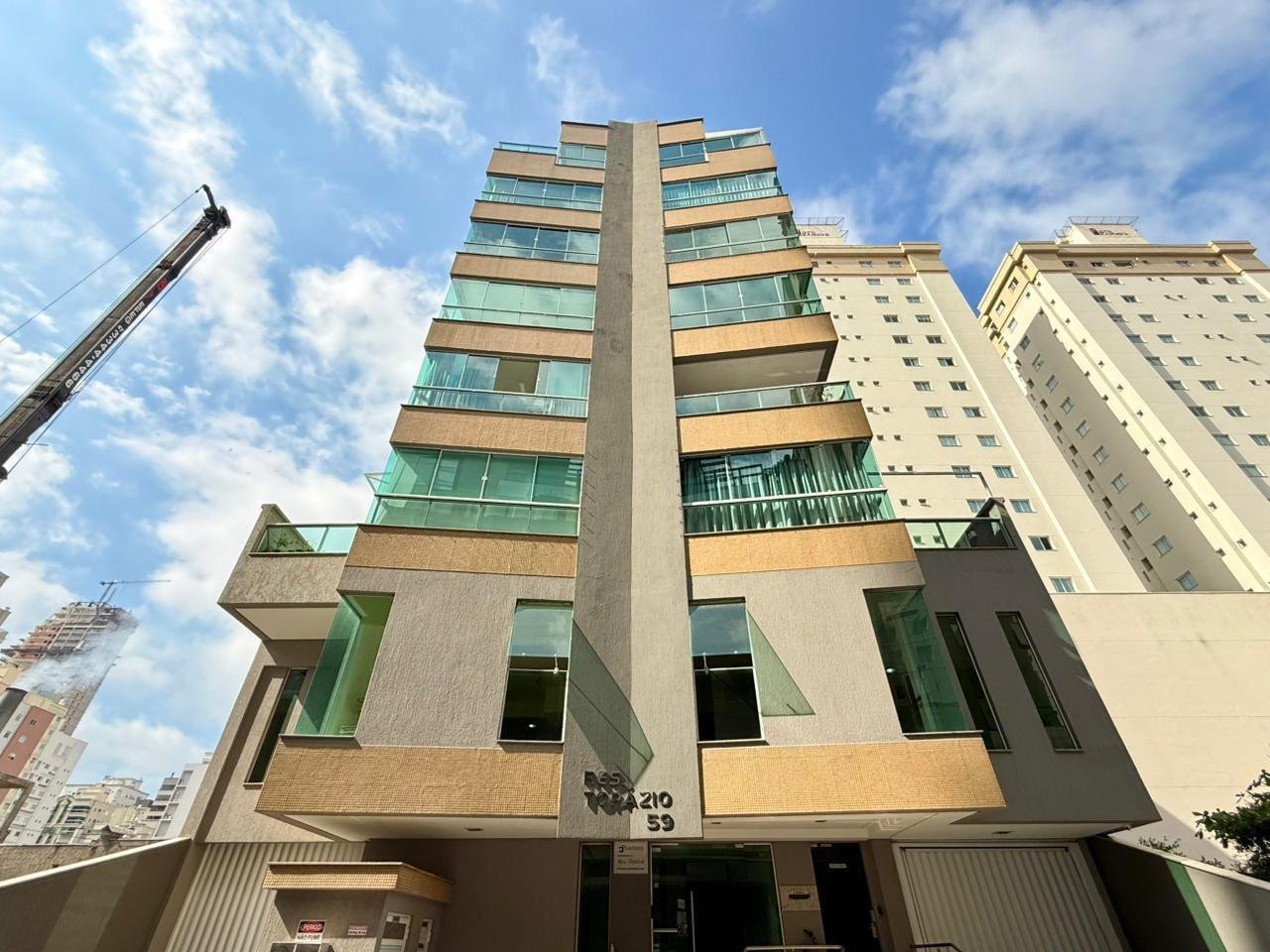 Apartamento 2 suítes no Topázio — Meia Praia, Itapema SC