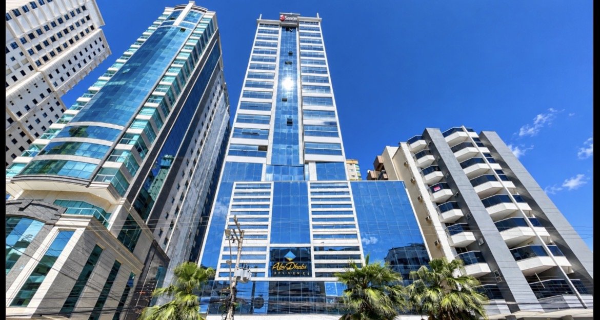 Apartamento 3 suítes no Abu Dhabi Residence — Meia Praia, Itapema SC