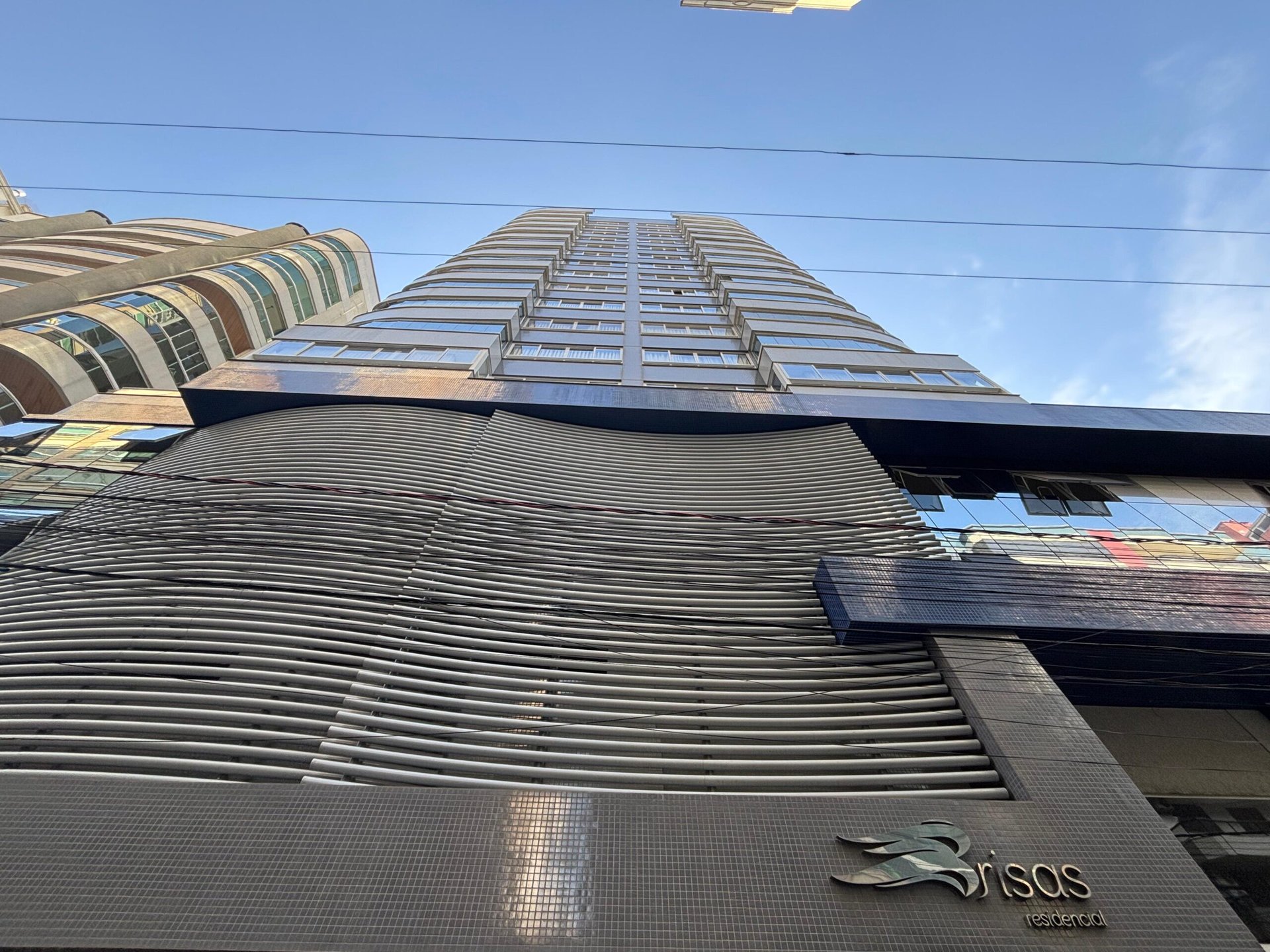 Apartamento 3 suítes no Brisas — Meia Praia, Itapema SC