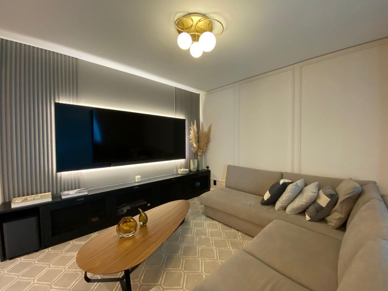 Apartamento 3 suítes no California — foto 5