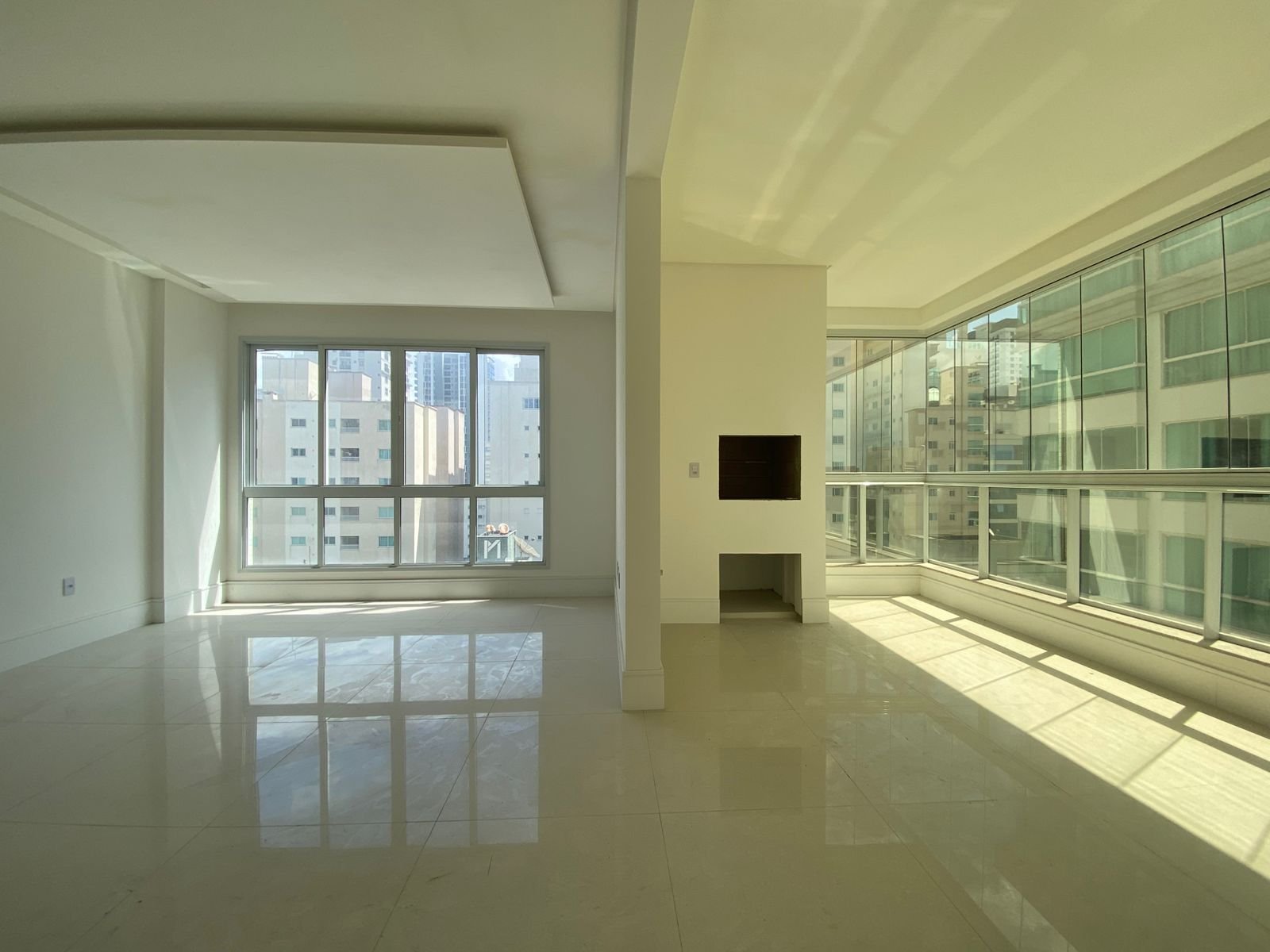 Apartamento 3 suítes no Cambirela — foto 3