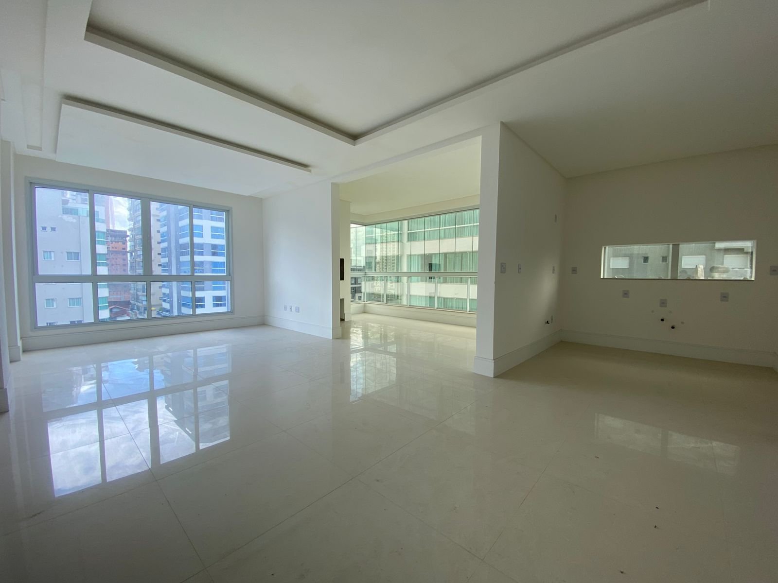 Apartamento 3 suítes no Cambirela — foto 4