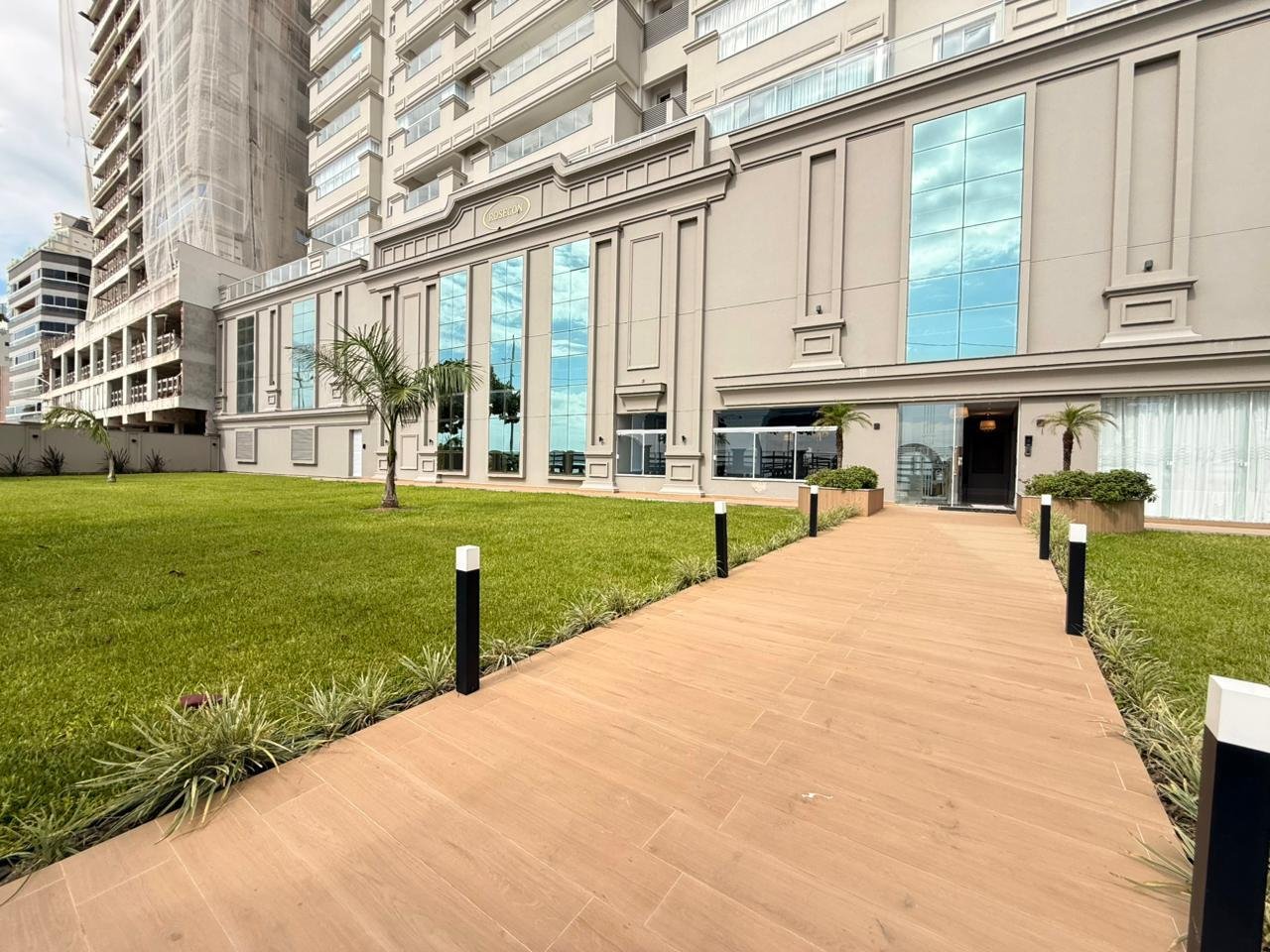 Apartamento 3 suítes no Château de Florence — foto 4