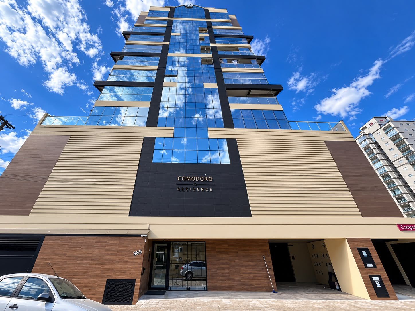 Apartamento 3 suítes no Comodoro — Meia Praia, Itapema SC