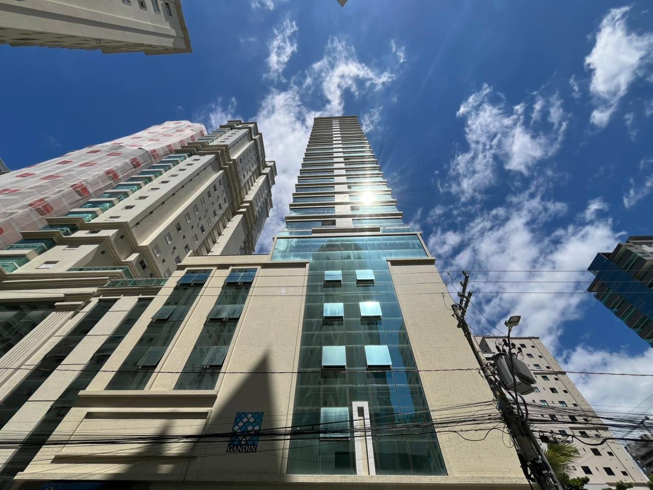 Apartamento 3 suítes no Dom Benedito — Meia Praia, Itapema SC