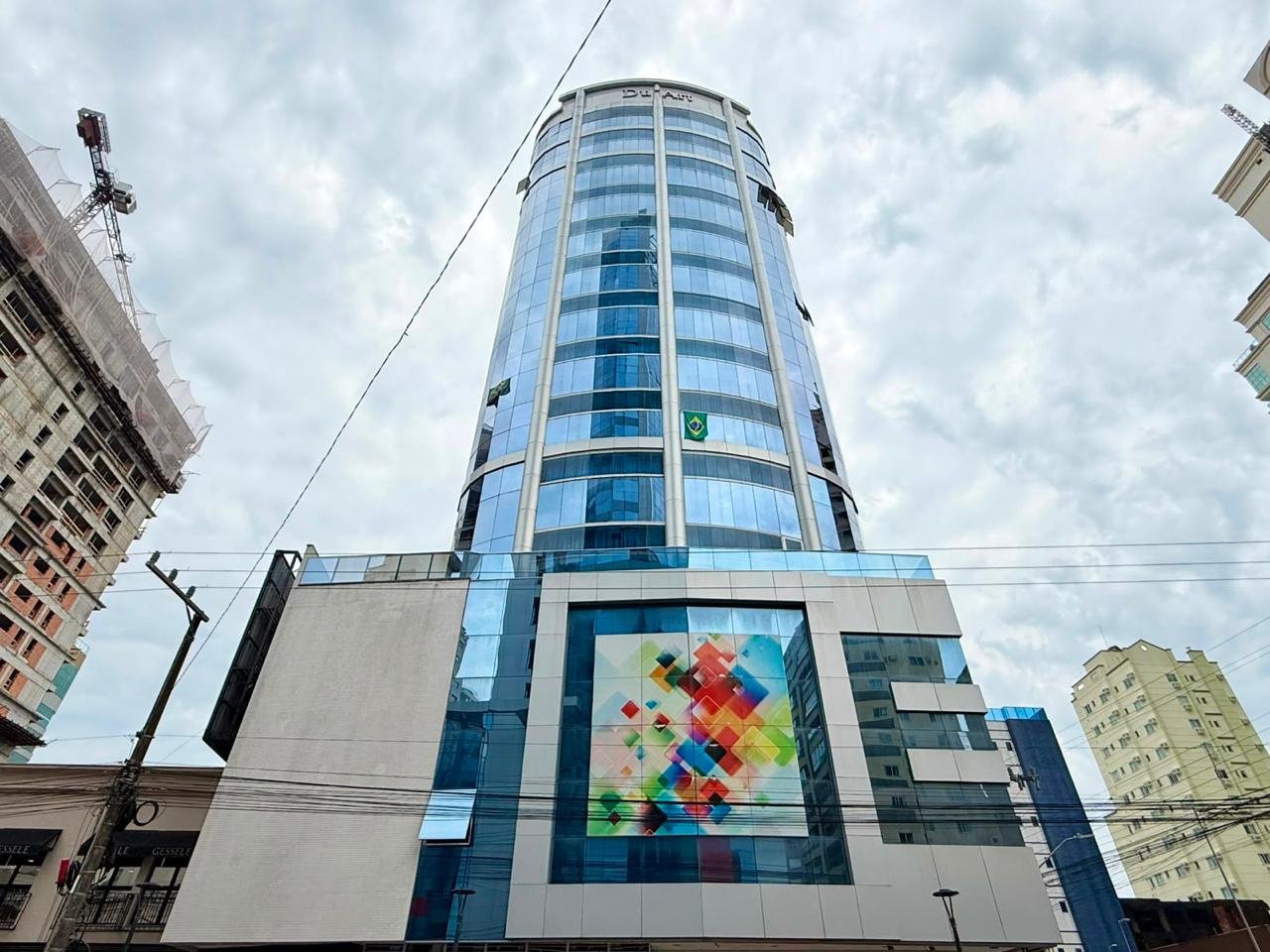 Apartamento 3 suítes no Ester Bogo — Meia Praia, Itapema SC