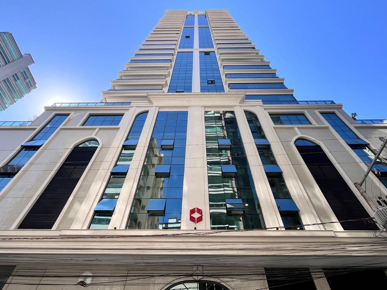 Apartamento 3 suítes no Greta Palace — Meia Praia, Itapema SC