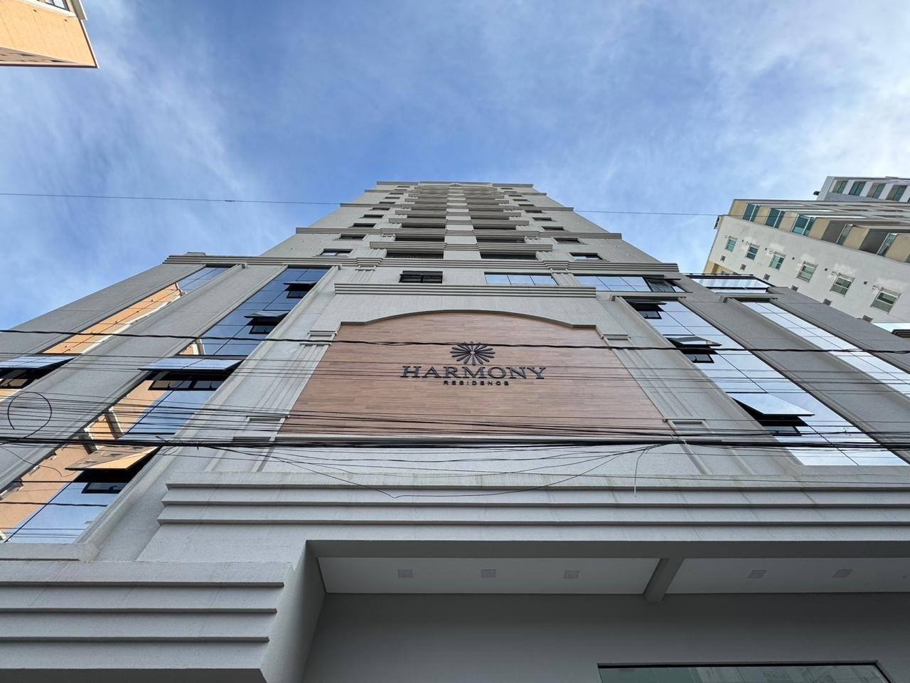 Apartamento 3 suítes no Harmony — Meia Praia, Itapema SC