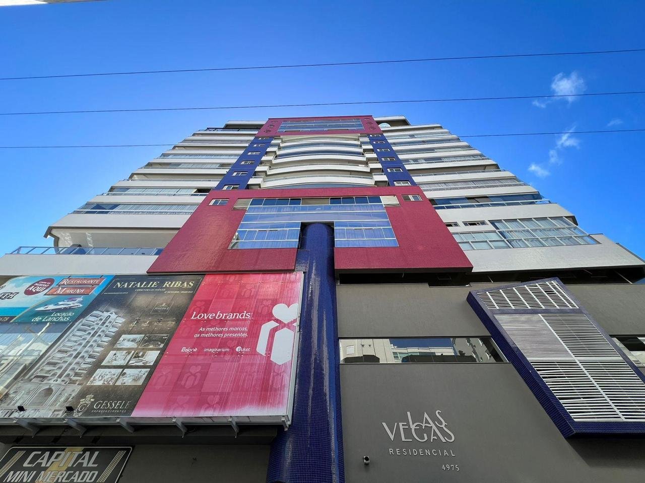 Apartamento 3 suítes no Las Vegas — Meia Praia, Itapema SC