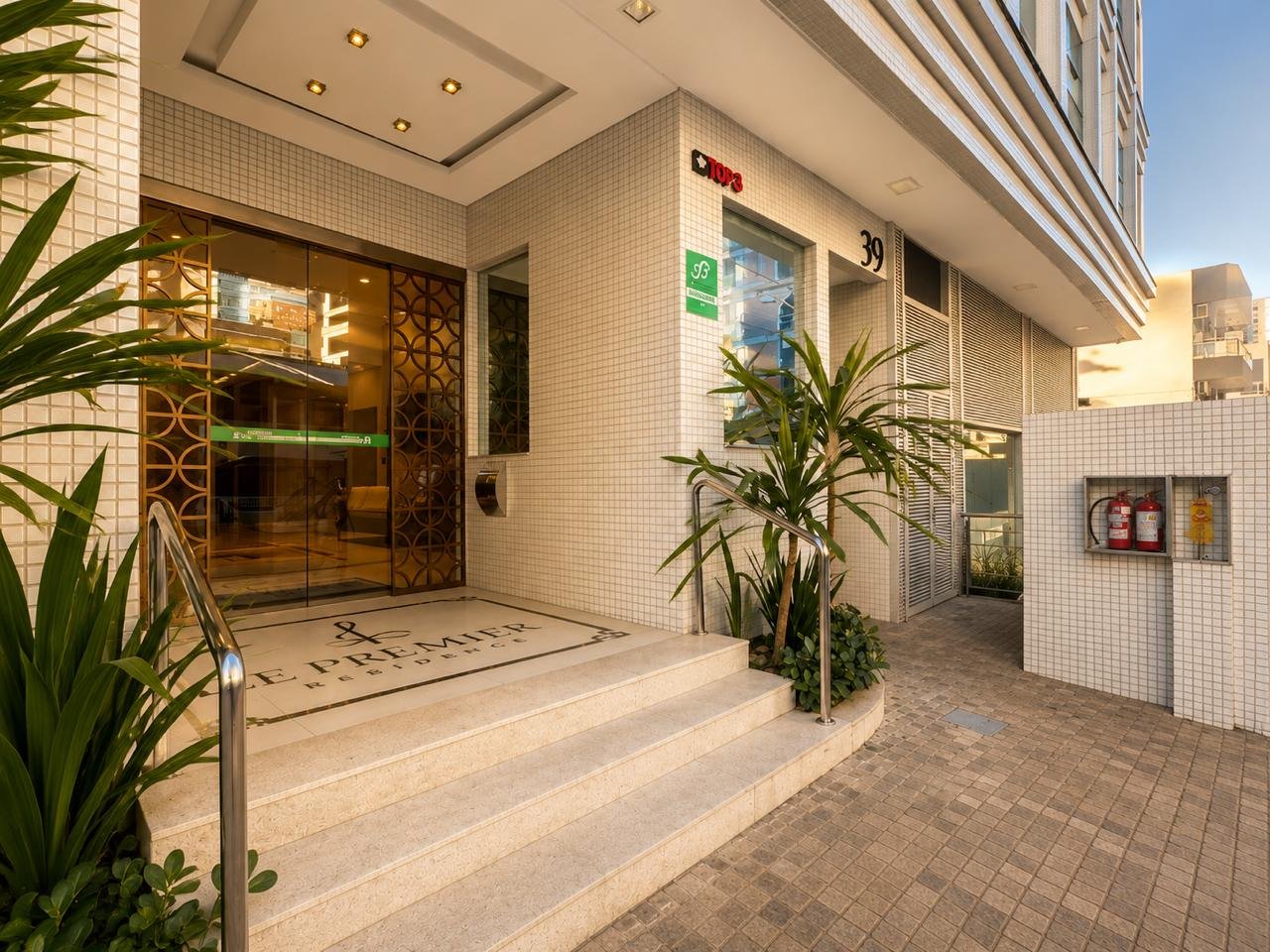Apartamento 3 suítes no Le Premier — foto 2