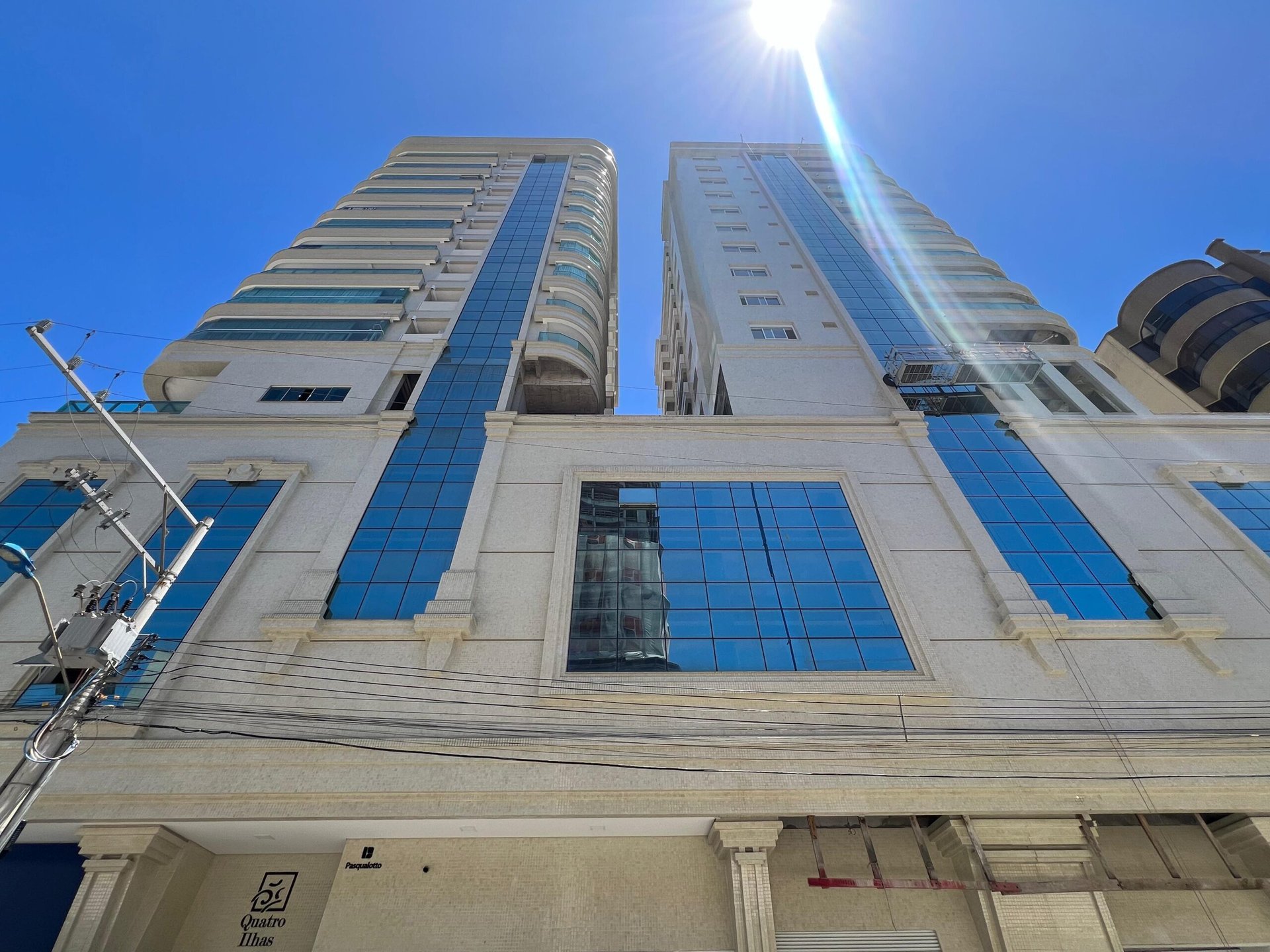 Apartamento 3 suítes no Quatro Ilhas — Centro, Itapema SC