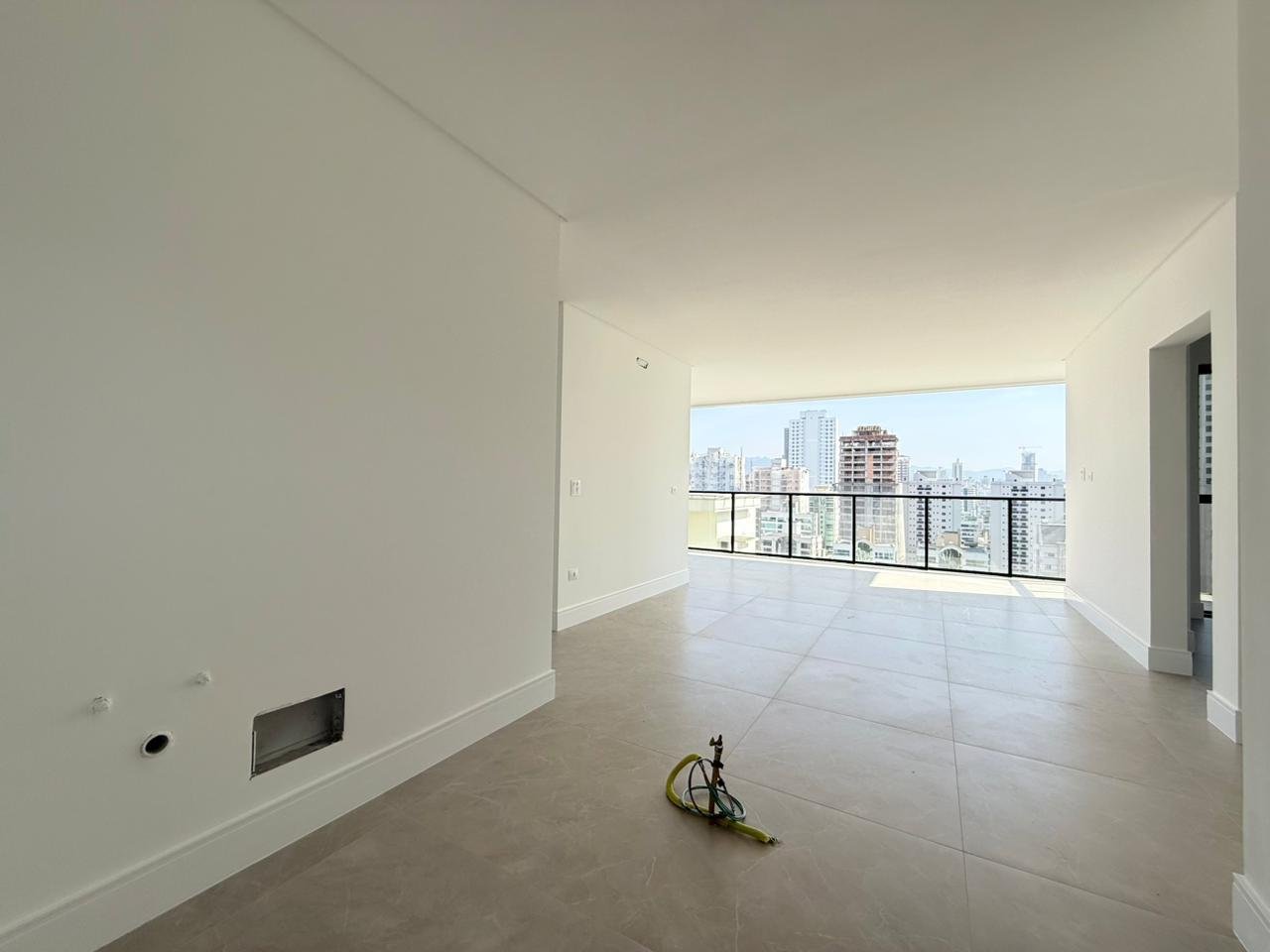 Apartamento 3 suítes no Sea’s Garden — foto 3