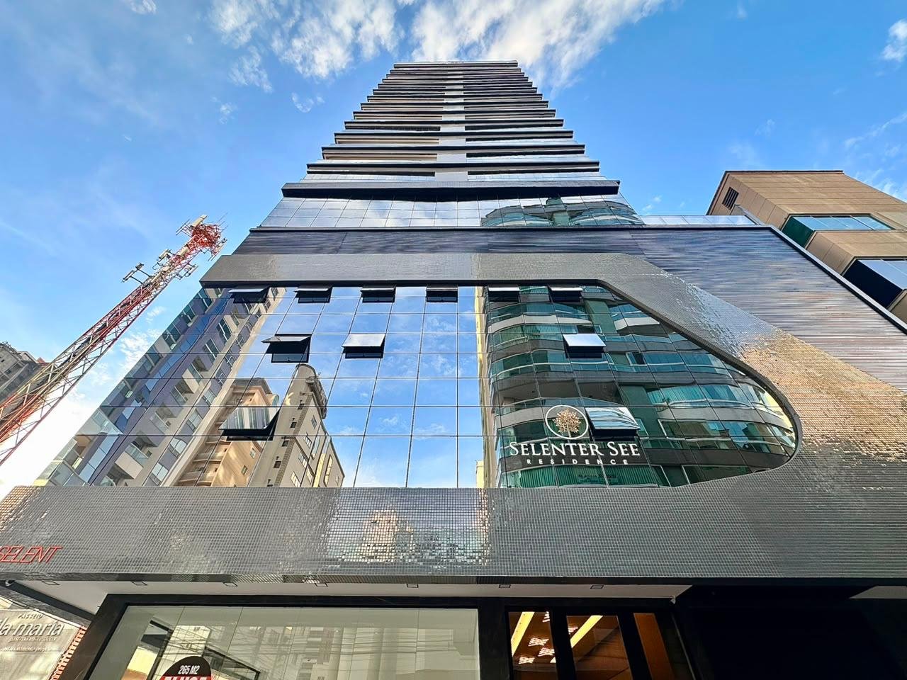 Apartamento 3 suítes no Selenter See — Meia Praia, Itapema SC