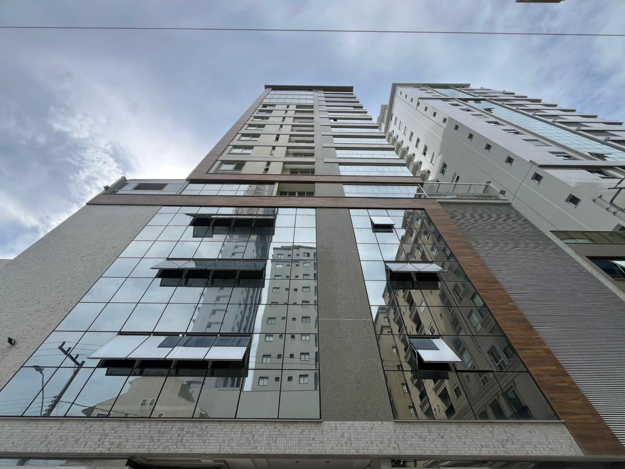 Apartamento 3 suítes no Sunwell Palace — Meia Praia, Itapema SC