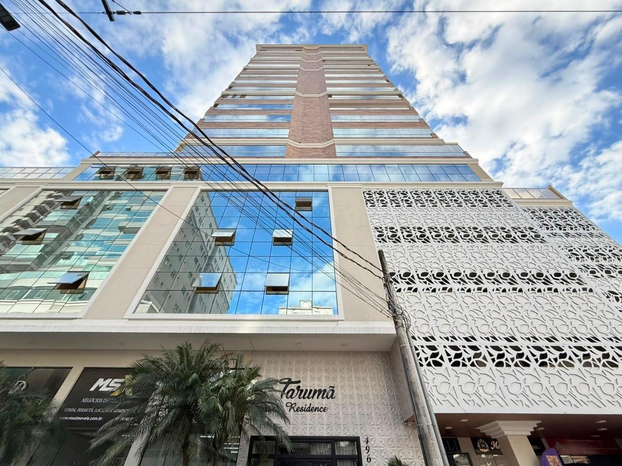 Apartamento 3 suítes no Tarumã — Meia Praia, Itapema SC