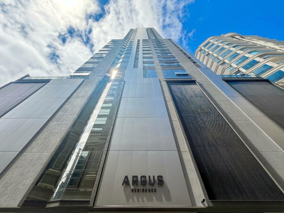 Apartamento 4 suítes no Argus — Meia Praia, Itapema SC