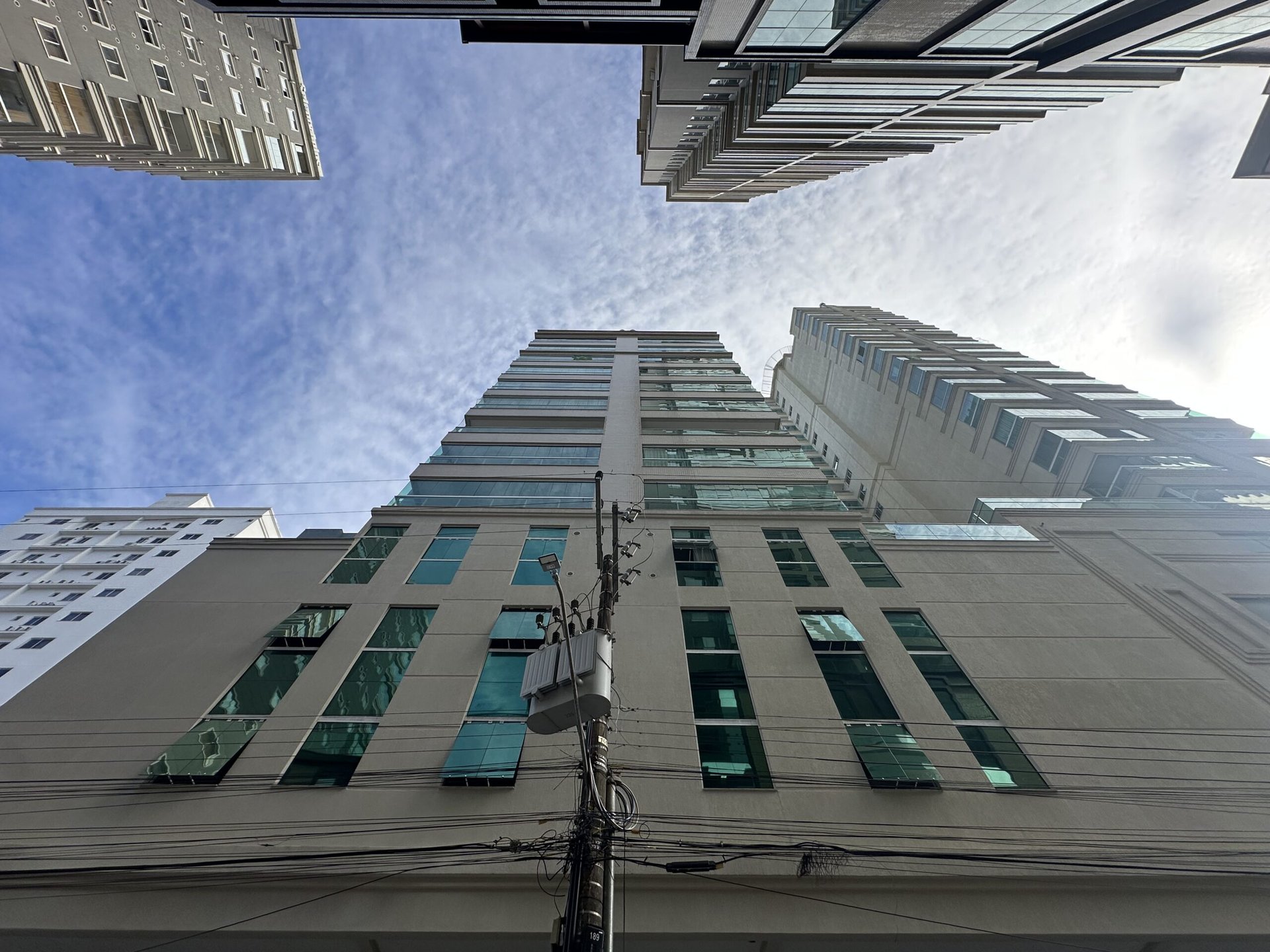 Apartamento 4 suítes no Donatti — Meia Praia, Itapema SC