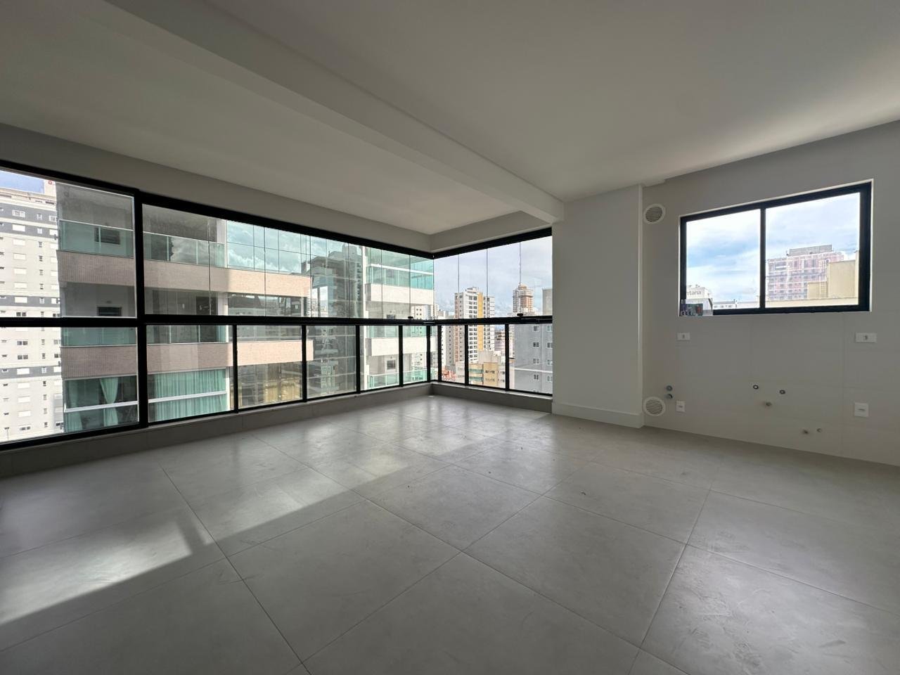 Apartamento 4 suítes no Jardim Italia — foto 4