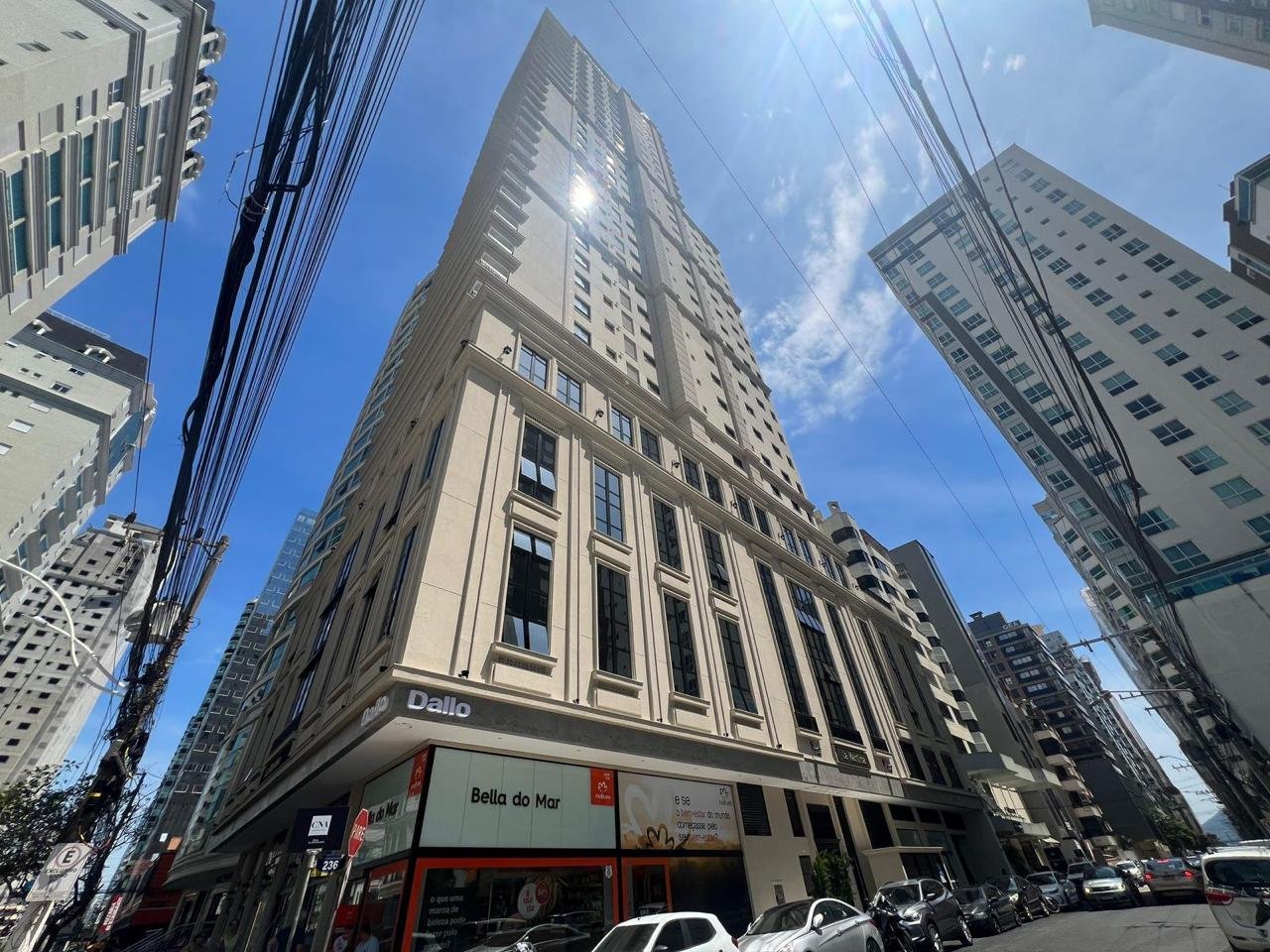 Apartamento 4 suítes no La Martina — Meia Praia, Itapema SC