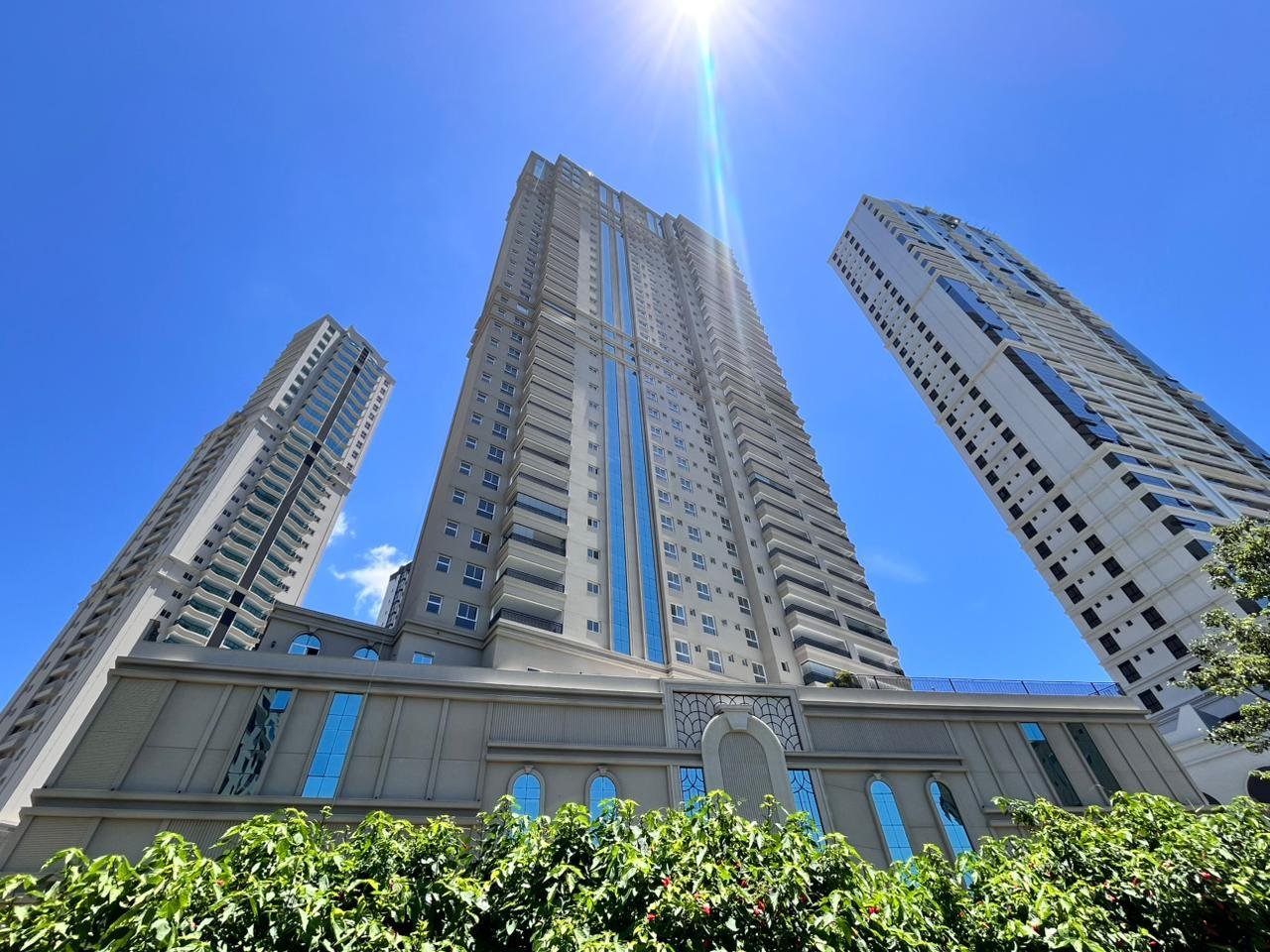 Apartamento 4 suítes no Magnólia — Centro, Itapema SC