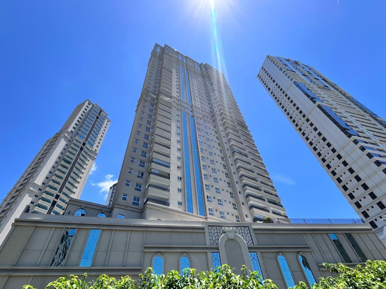Apartamento 4 suítes no Magnólia — Centro, Itapema SC
