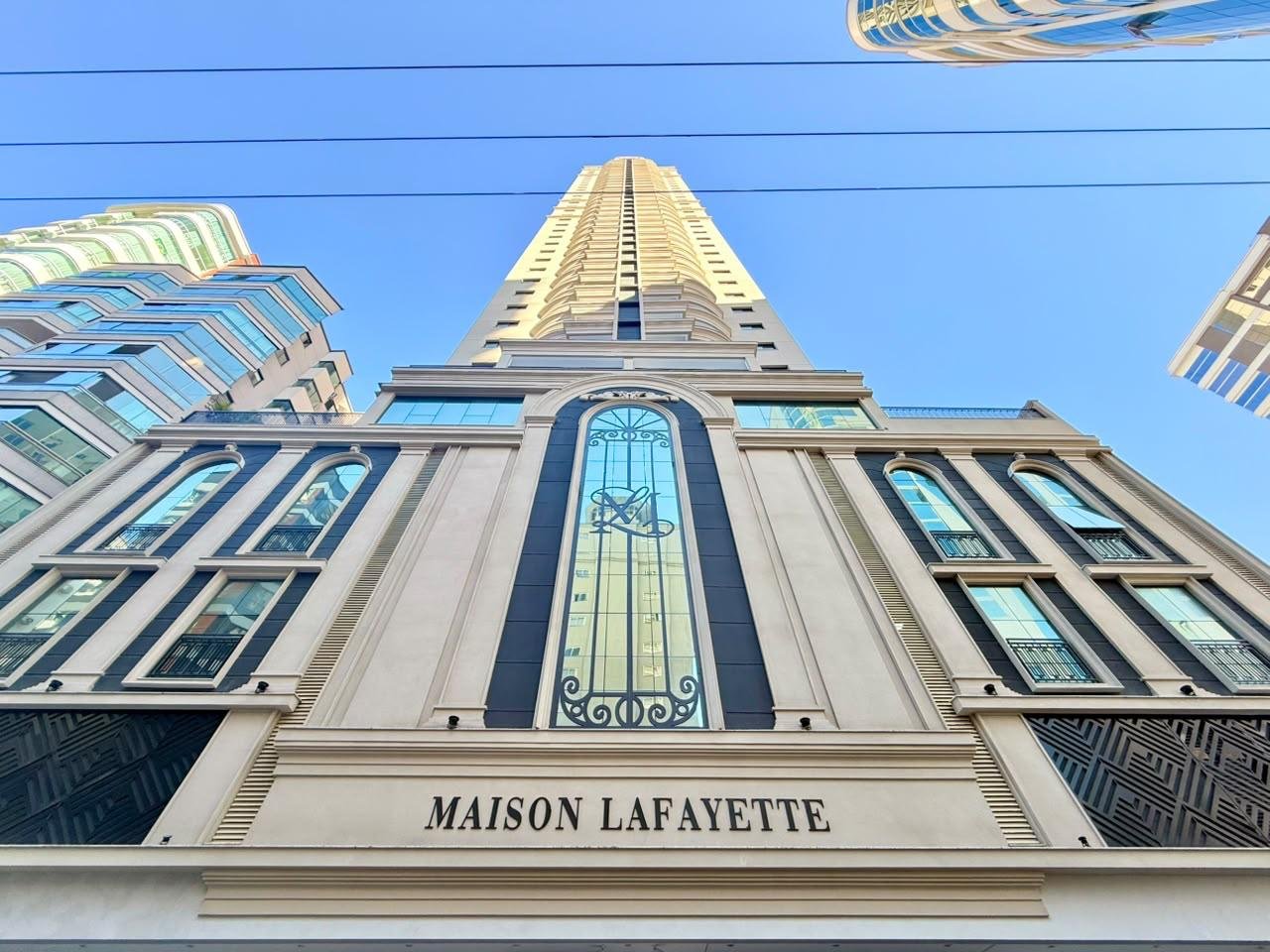 Apartamento 4 suítes no Maison Lafayette — Meia Praia, Itapema SC