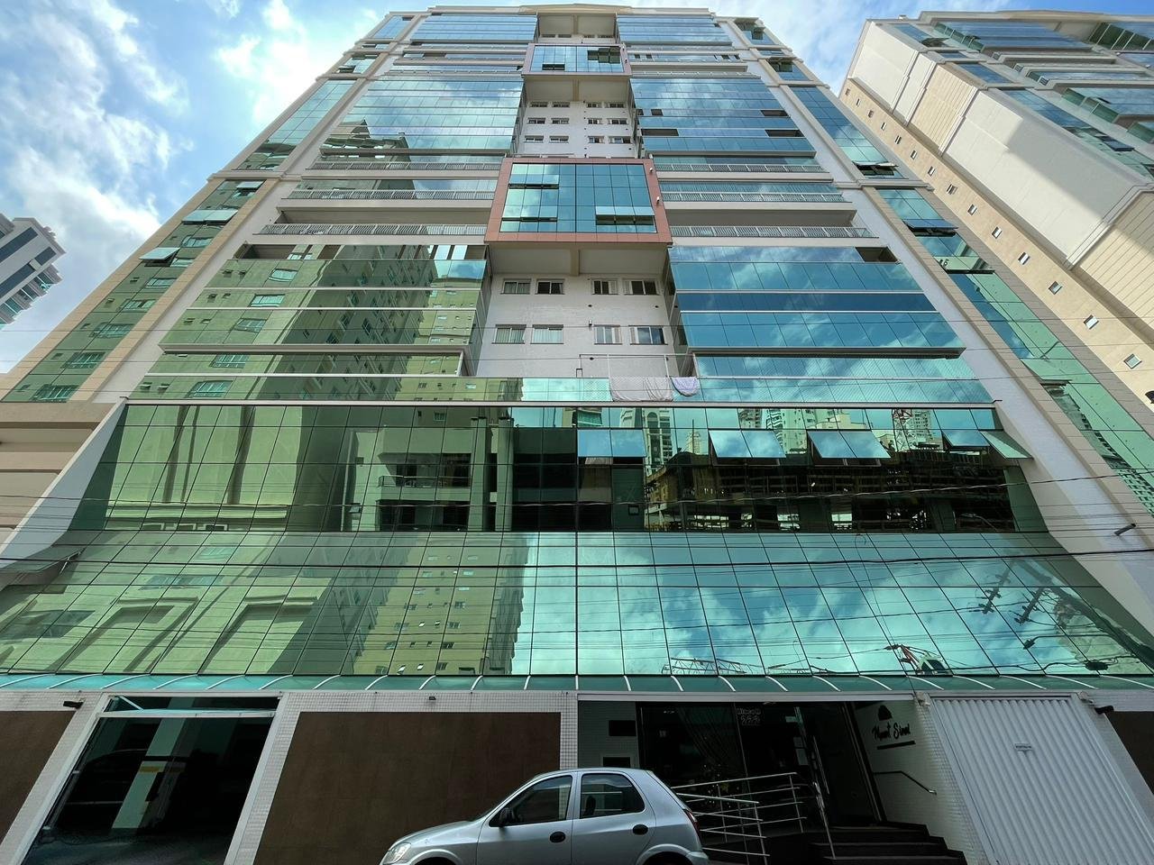 Apartamento 4 suítes no Mount Sinai — Meia Praia, Itapema SC