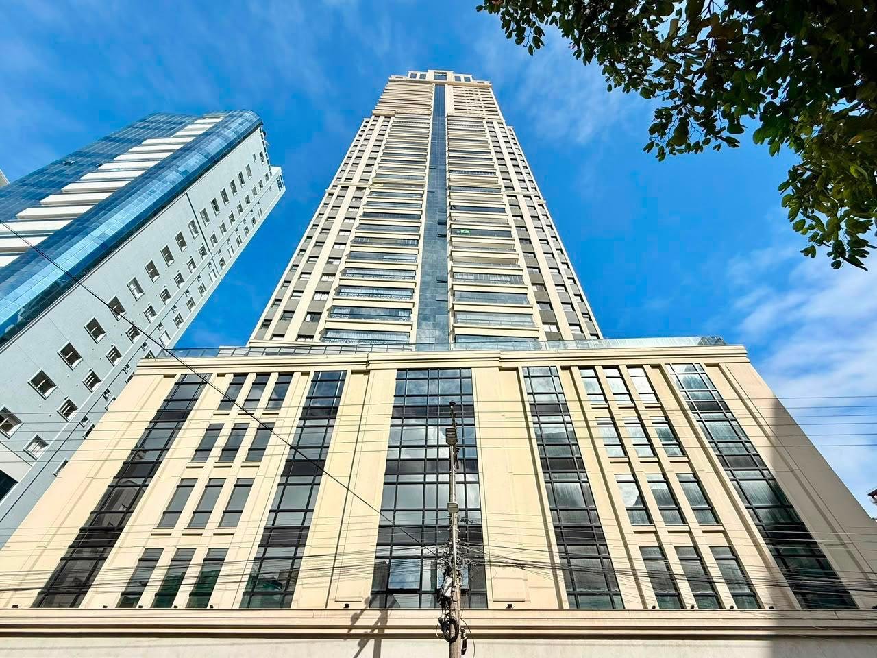 Apartamento 4 suítes no Noah — Meia Praia, Itapema SC