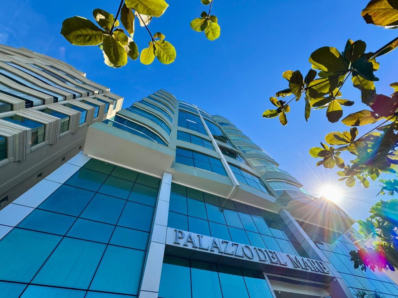 Apartamento 4 suítes no Pallazo Del Mare — Meia Praia, Itapema SC