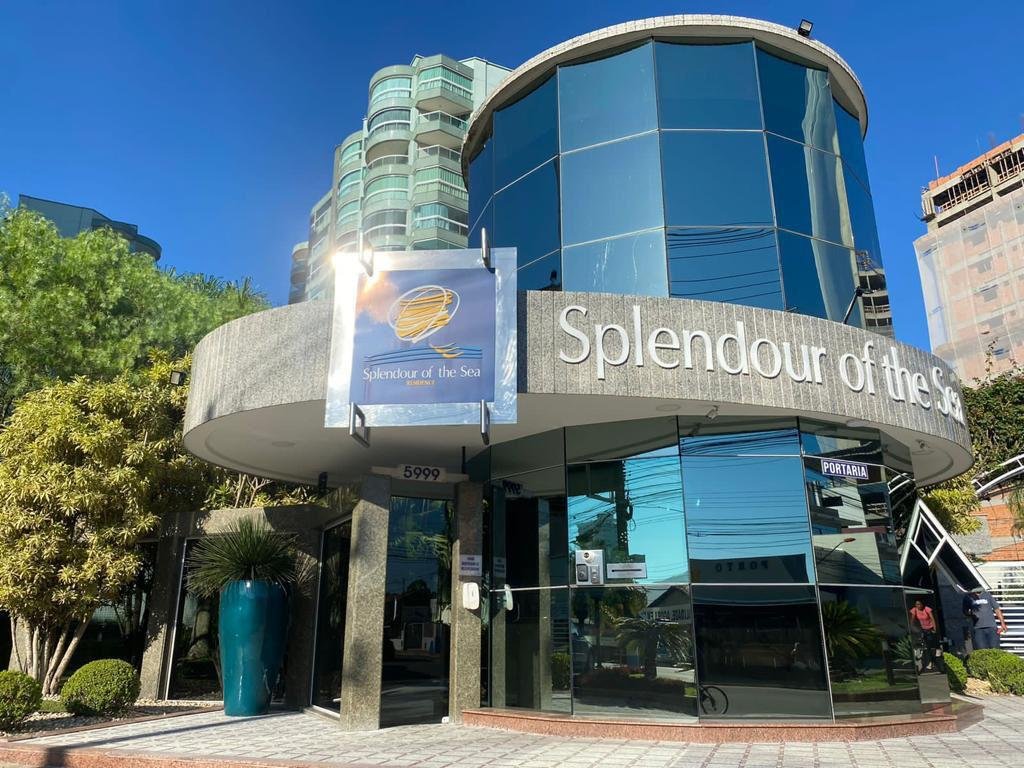 Apartamento 4 suítes no Splendour Of The Sea — Meia Praia, Itapema SC