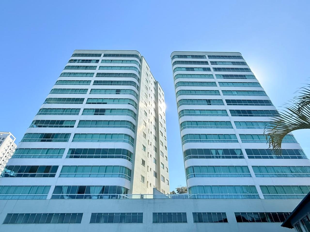 Apartamento 4 suítes no Sun City — Outros, Itapema SC