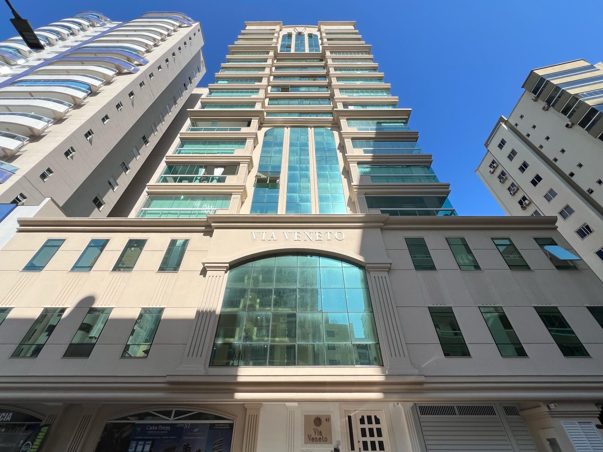Apartamento 4 suítes no Via Veneto — Meia Praia, Itapema SC