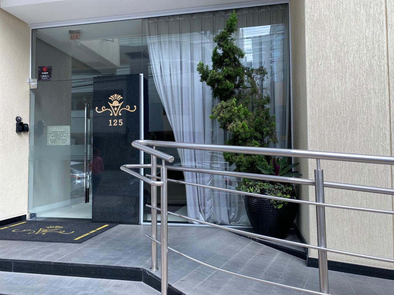 Apartamento 5 suítes no Imperial Palace — foto 2