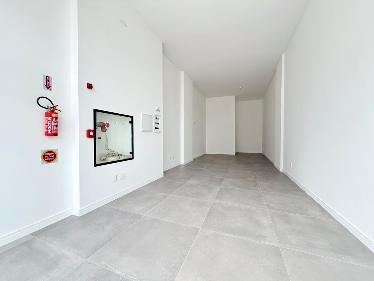 Sala Comercial — La Gioia — foto 2