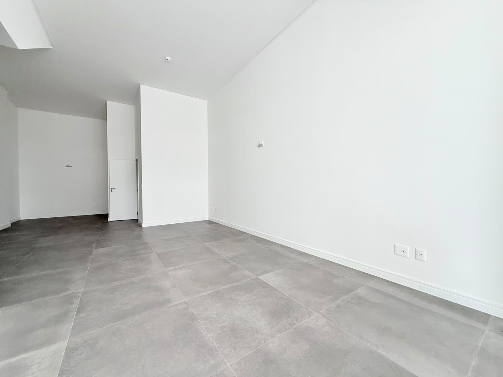 Sala Comercial — La Gioia — foto 3