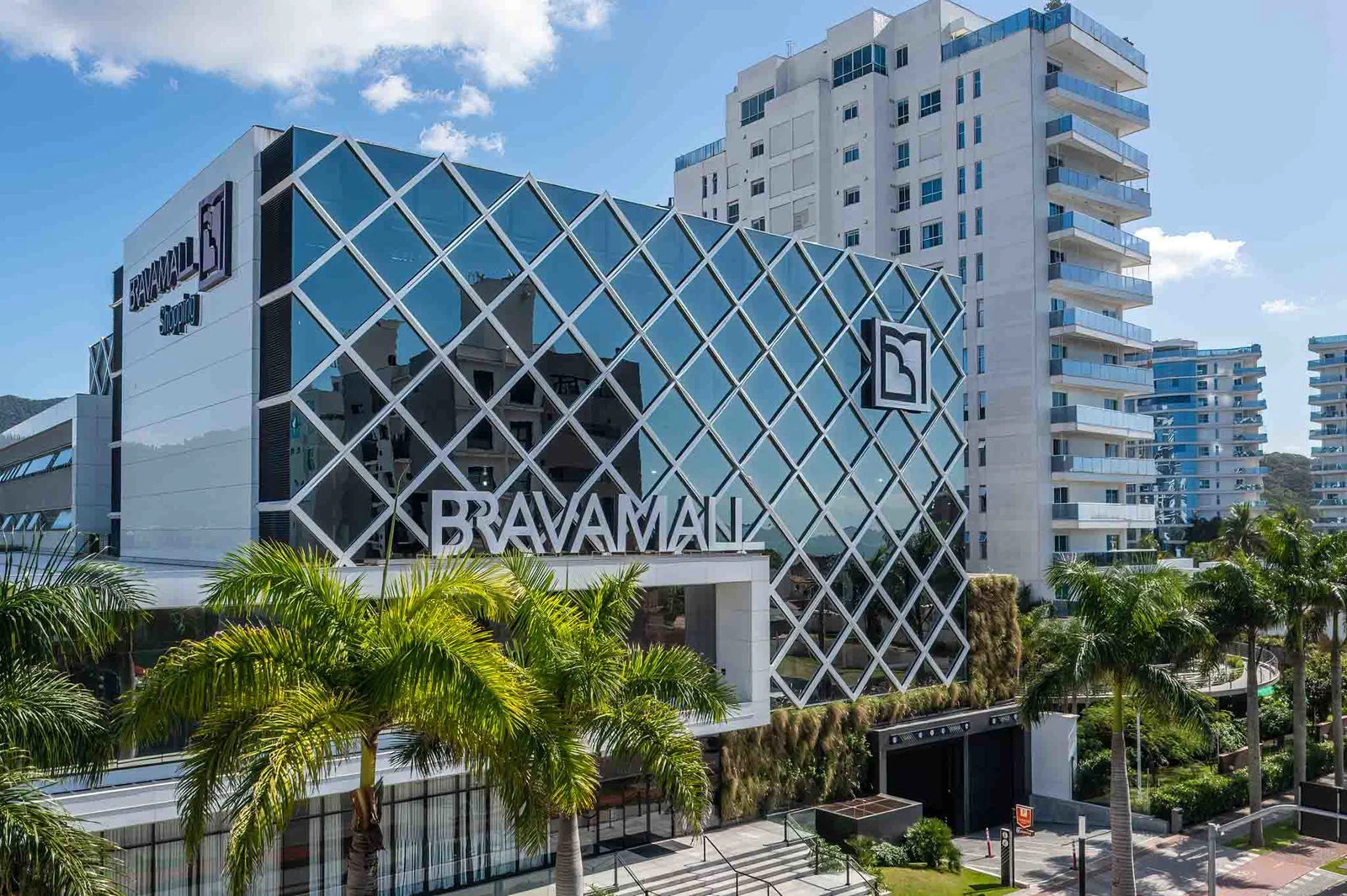 BravaMall — Empreendimento na Praia Brava Itajaí SC