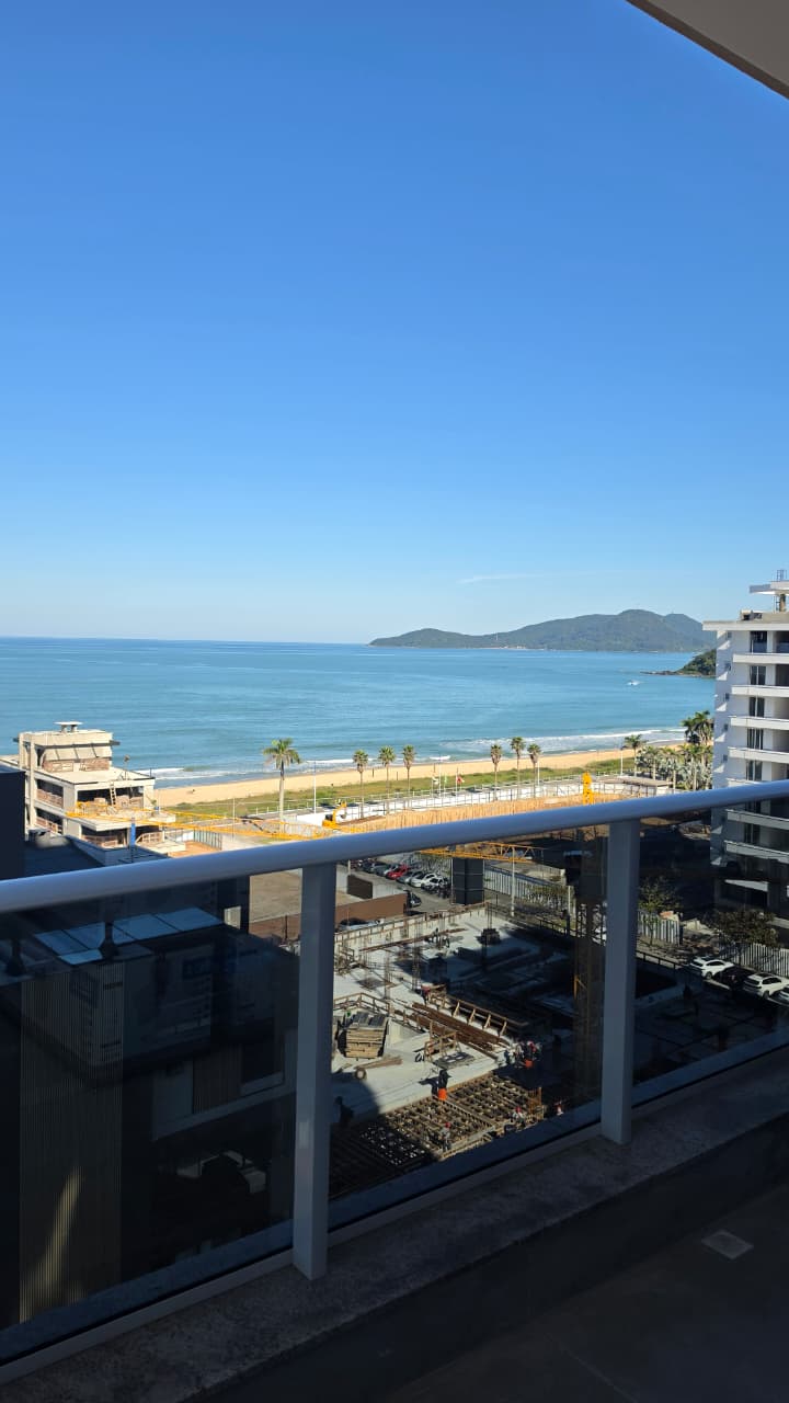 Alameda Jardins — Praia Brava, Itajaí — andamento da obra 11