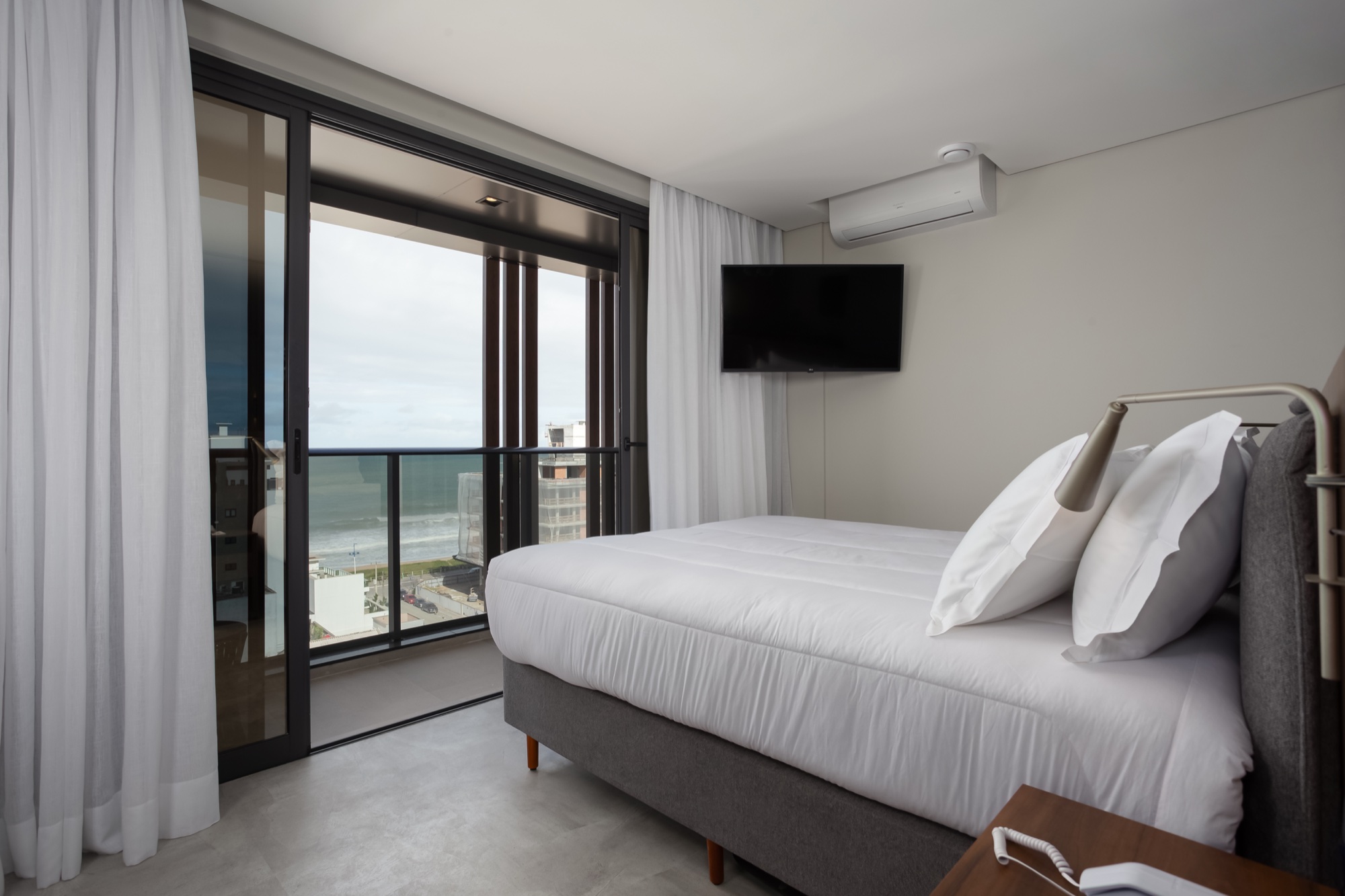 Brava Mundo — Praia Brava, Itajaí — foto 40