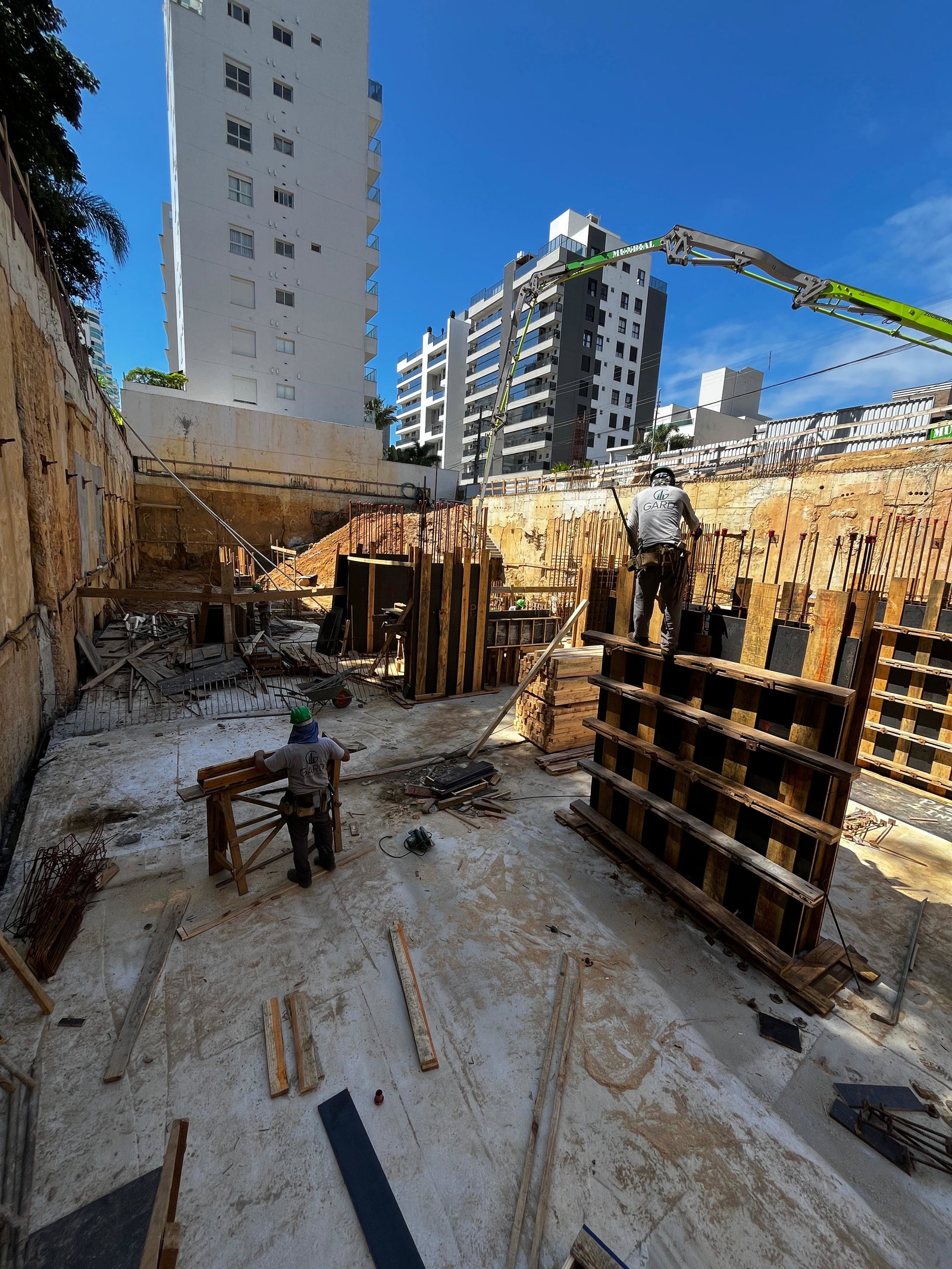 Coastline — Andamento da obra 5